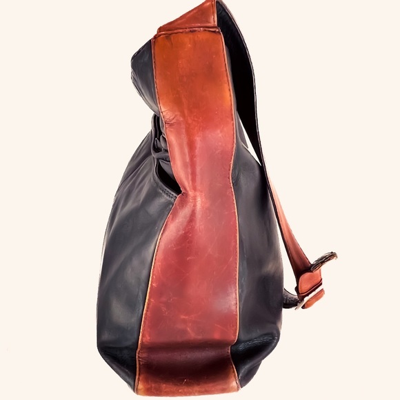 Versatile Leather David Alexander Crossbody Bag - Picture 3 of 5